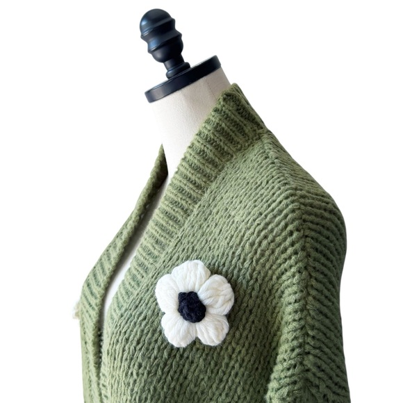 Anthropologie The Susannah 3D Flower Cardigan Sweater in MossGreen | OS NWT - Picture 3 of 10